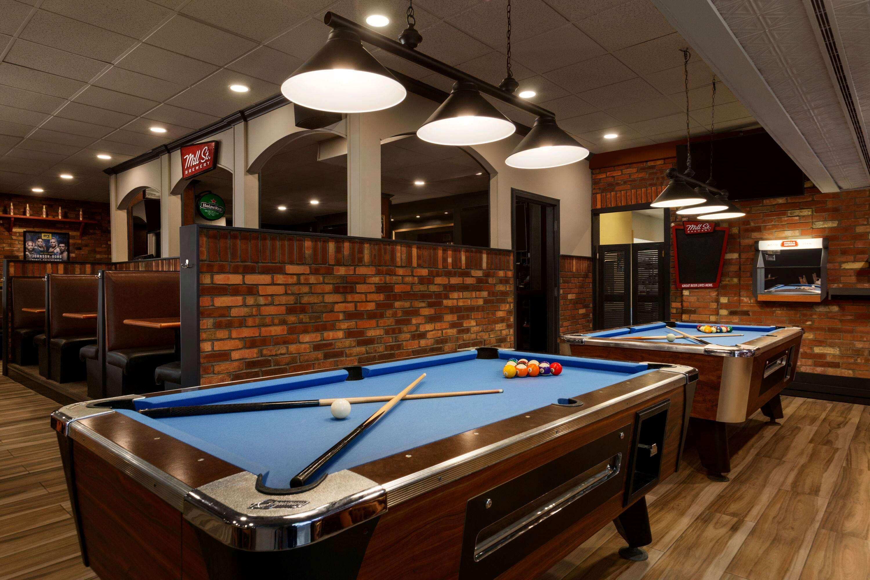 Travelodge By Wyndham Toronto East Экстерьер фото